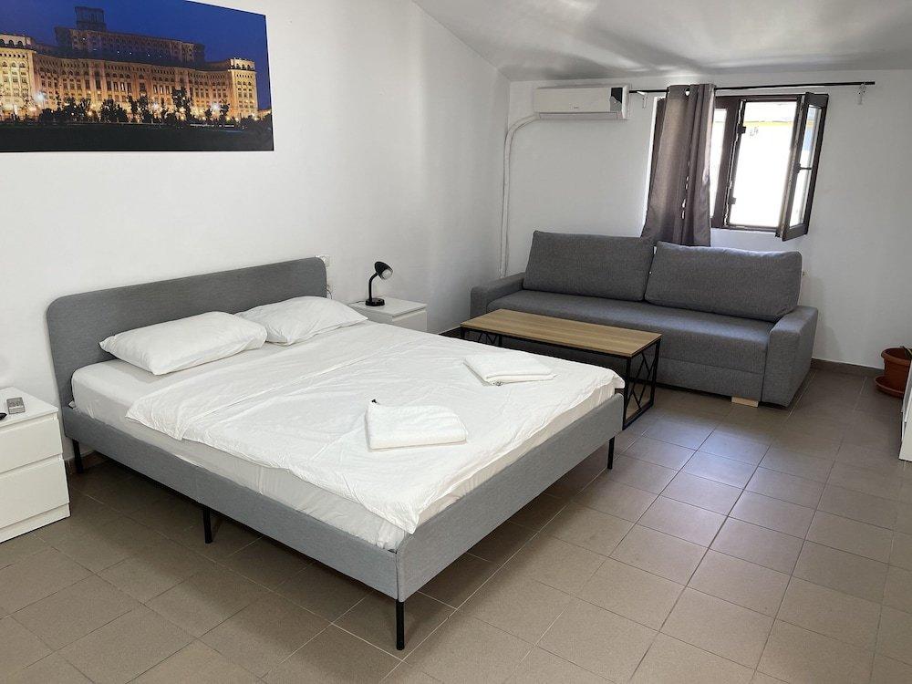 Piata Uniri Cozy אורחן